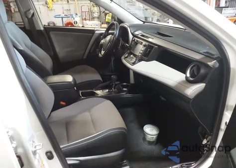 2018 Toyota Rav4 Xle z USA, uszkodzony, nr VIN JTMRFREV2JJ249054